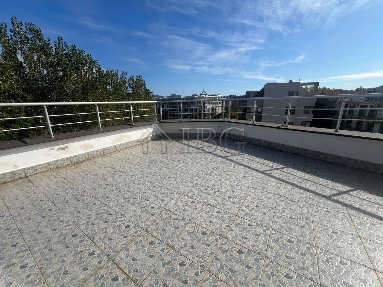 Spacious One-Bedroom Apartment in Pirop City, Sunny Beach — photo 17 of 21