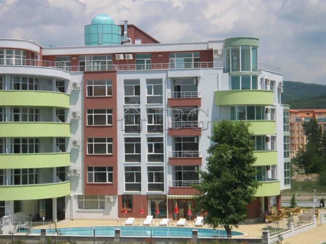 Spacious One-Bedroom Apartment in Pirop City, Sunny Beach — photo 19 of 21