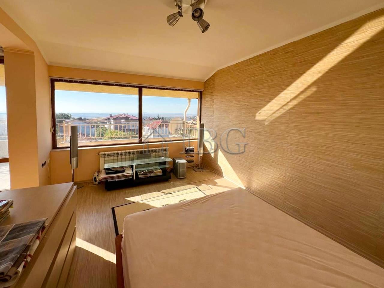 Spacious Three-Storey House with Mountain Views in Banevo, Burgas — photo 2