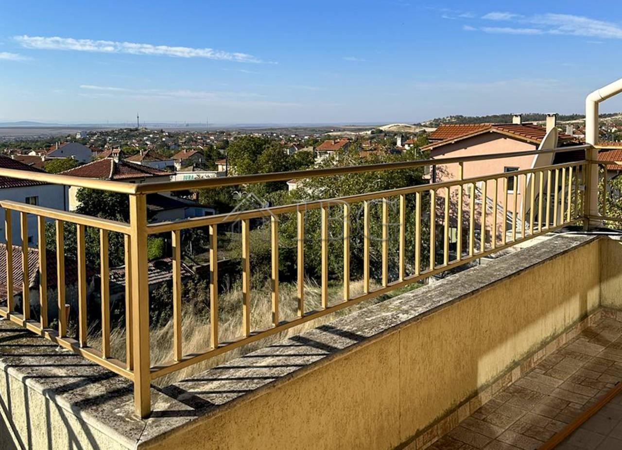 Spacious Three-Storey House with Mountain Views in Banevo, Burgas — photo 8 of 25