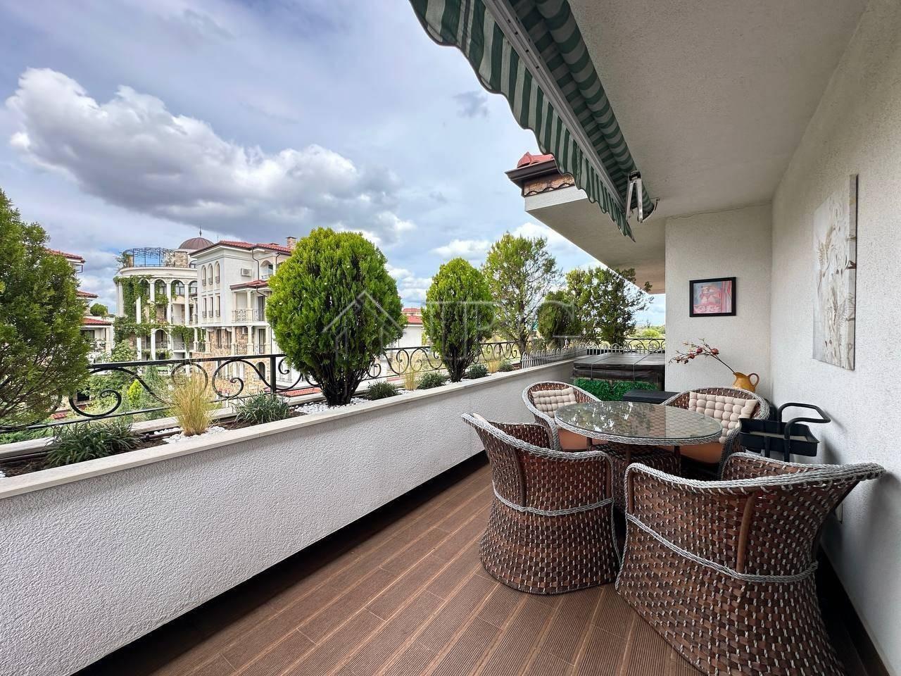 Luxury Two-Bedroom Apartment in Esteban Complex, Nessebar — photo 10 of 25