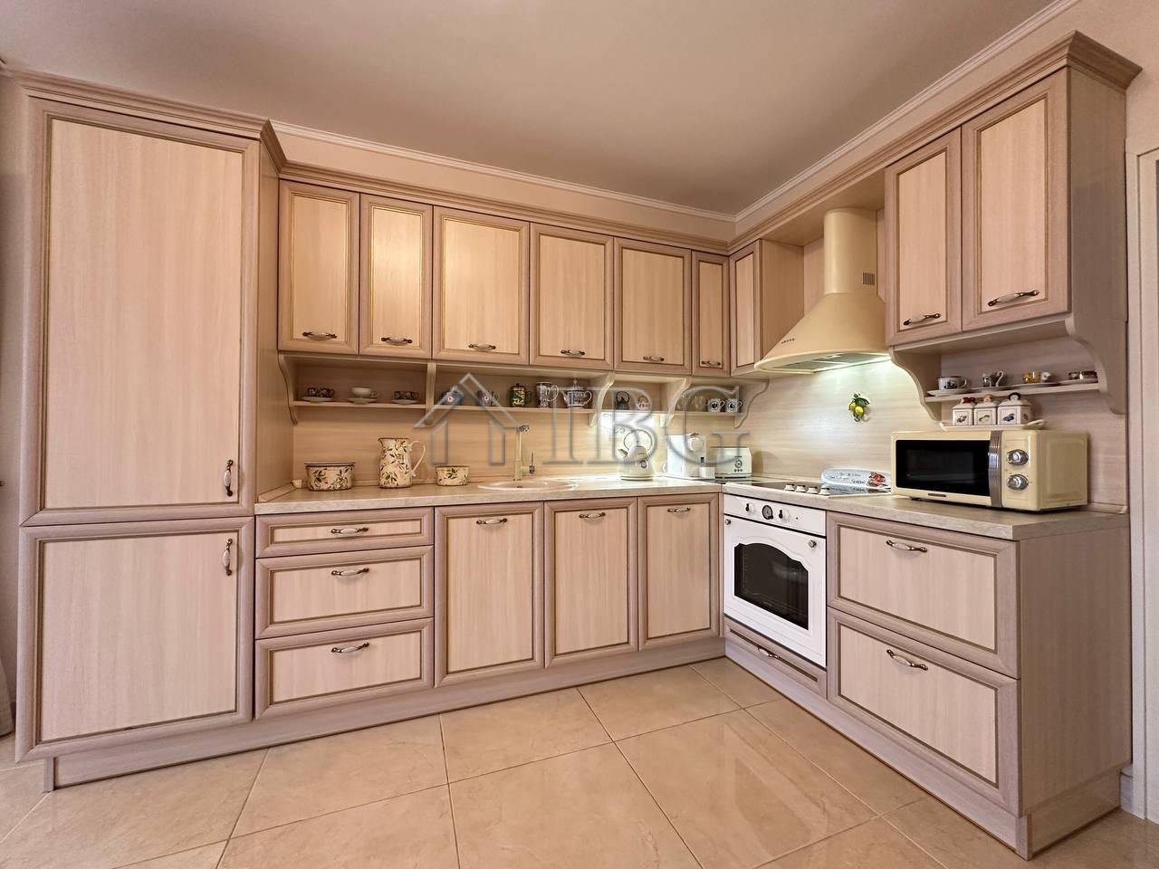 Luxury Two-Bedroom Apartment in Esteban Complex, Nessebar — photo 17 of 25