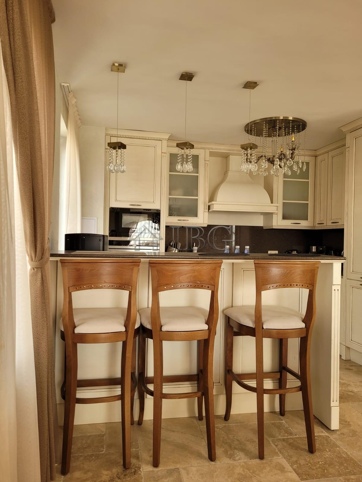 Luxurious Three-Level Maisonette with Sea Views in Arthur Complex, Sveti Vlas — photo 7 of 20