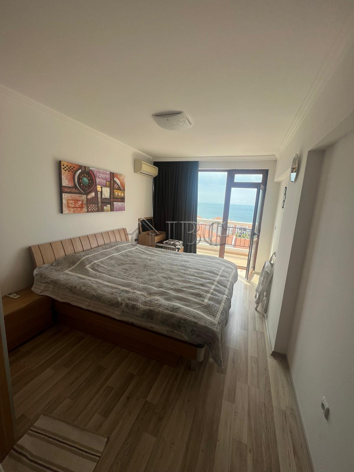 3-Bedroom Apartment with Yacht Harbor View in Caprice, Sveti Vlas — photo 2