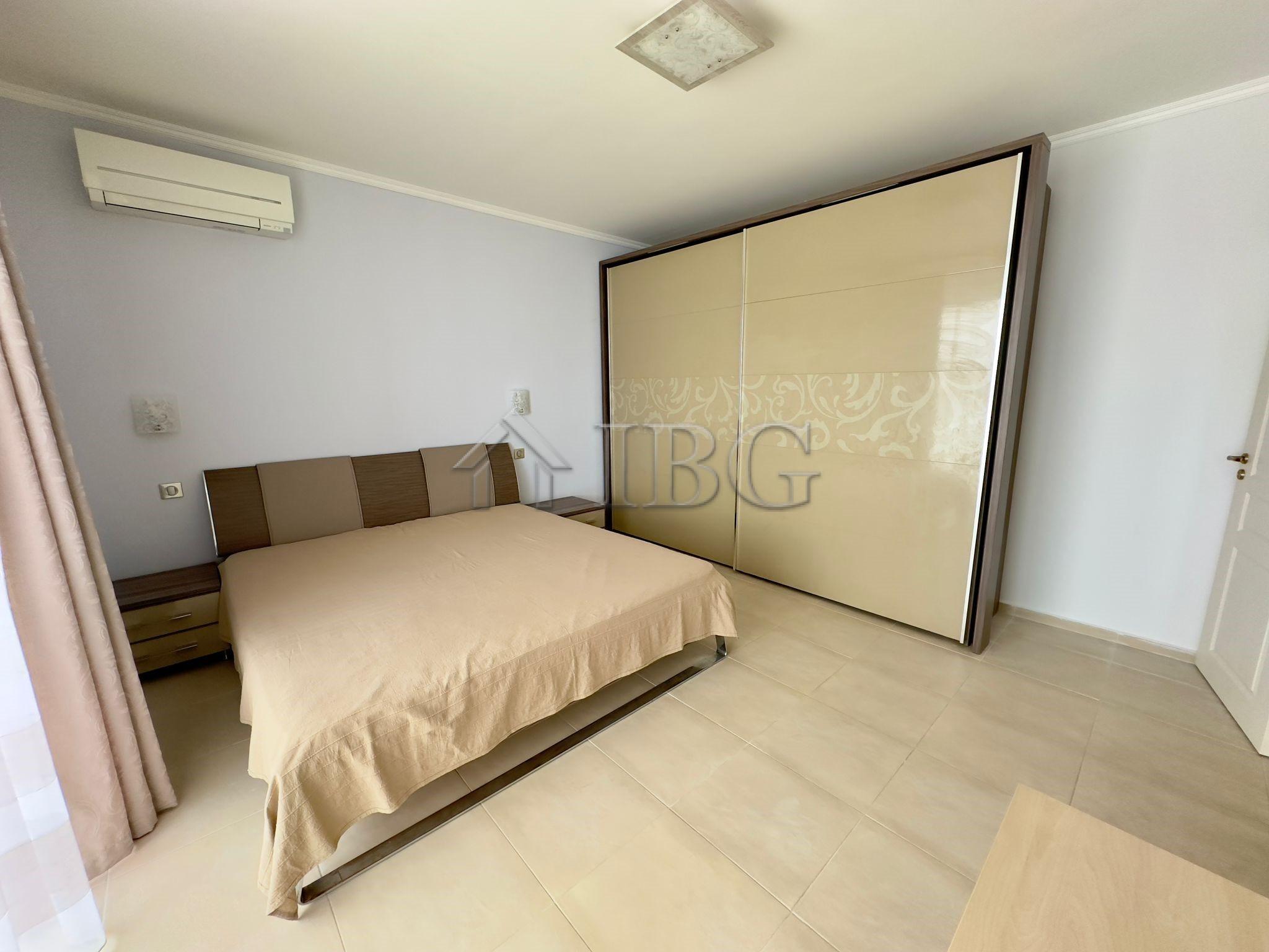 Luxury 3-Room Apartment with Front Sea View First Line Akrotiria Beach, Nessebar — photo 21 of 25