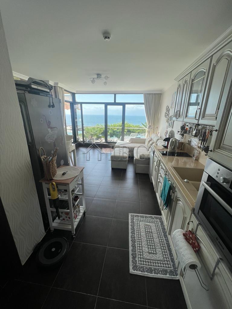 Luxurious Two-Bedroom Apartment with Stunning Sea View in Dolce Vita 2, Sveti Vlas — photo 9 of 14