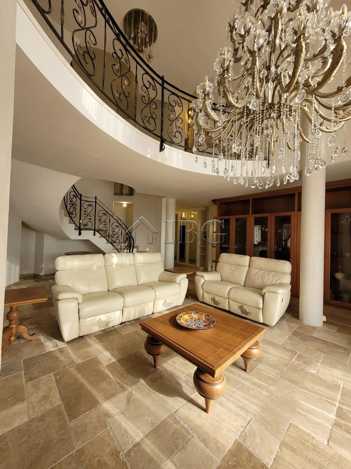 Luxurious Three-Level Maisonette with Sea Views in Arthur Complex, Sveti Vlas — photo 2