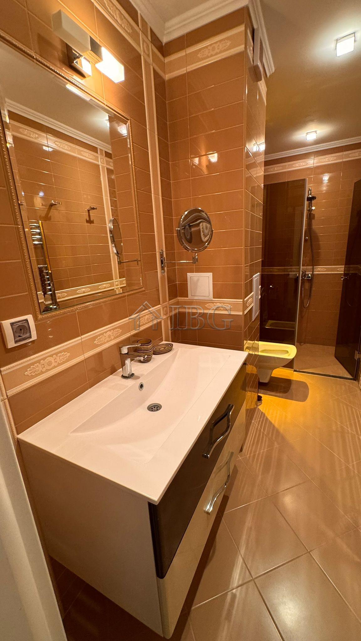 Two-Bedroom Apartment with Sea & Mountain View in Villa Florence, Sveti Vlas — photo 17 of 19