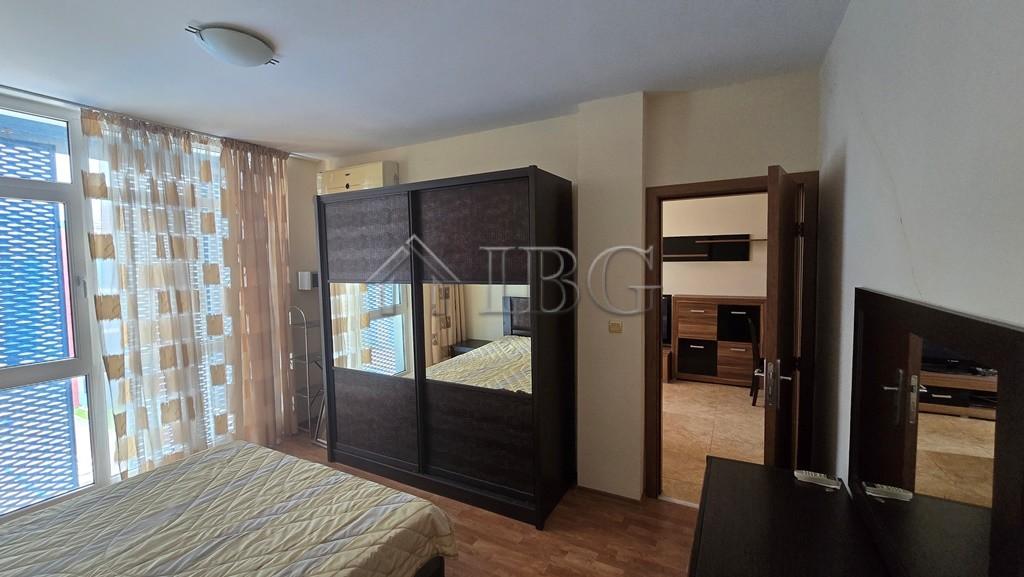 Two-Bedroom Apartment in Elite 4 Complex, Sunny Beach — photo 9 of 17