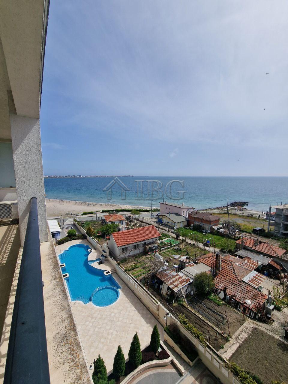 Spacious Studio with Frontal Sea View in Penelope Palace, Pomorie — main photo