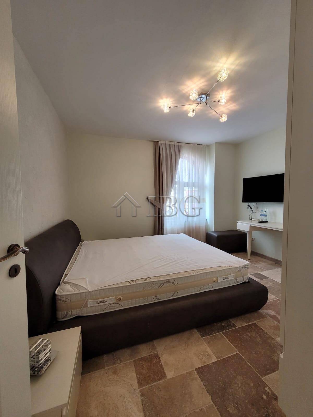 Luxurious Three-Level Maisonette with Sea Views in Arthur Complex, Sveti Vlas — photo 14 of 20