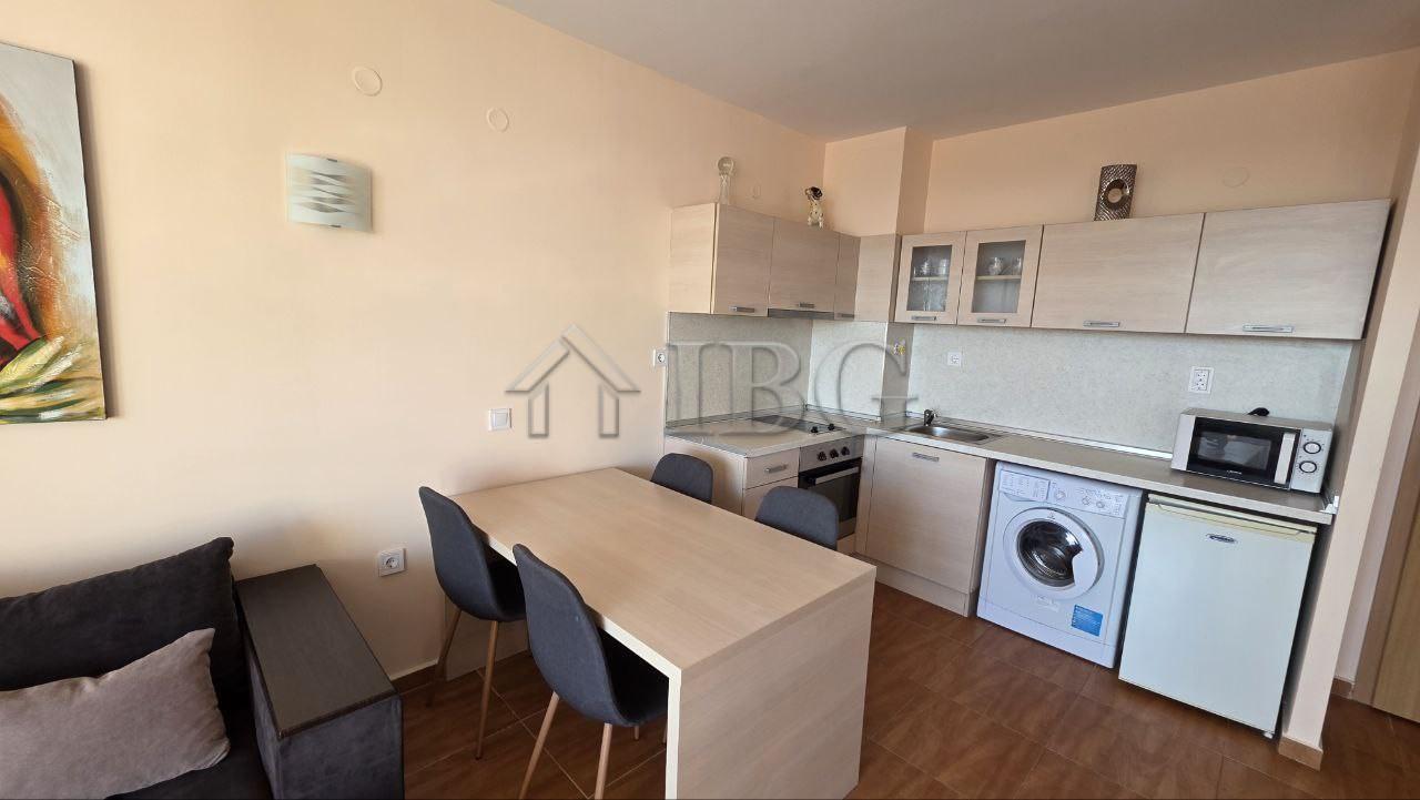 One-Bedroom Apartment in Panorama Dreams, Sveti Vlas - 2nd Line to the Sea — photo 11 of 14