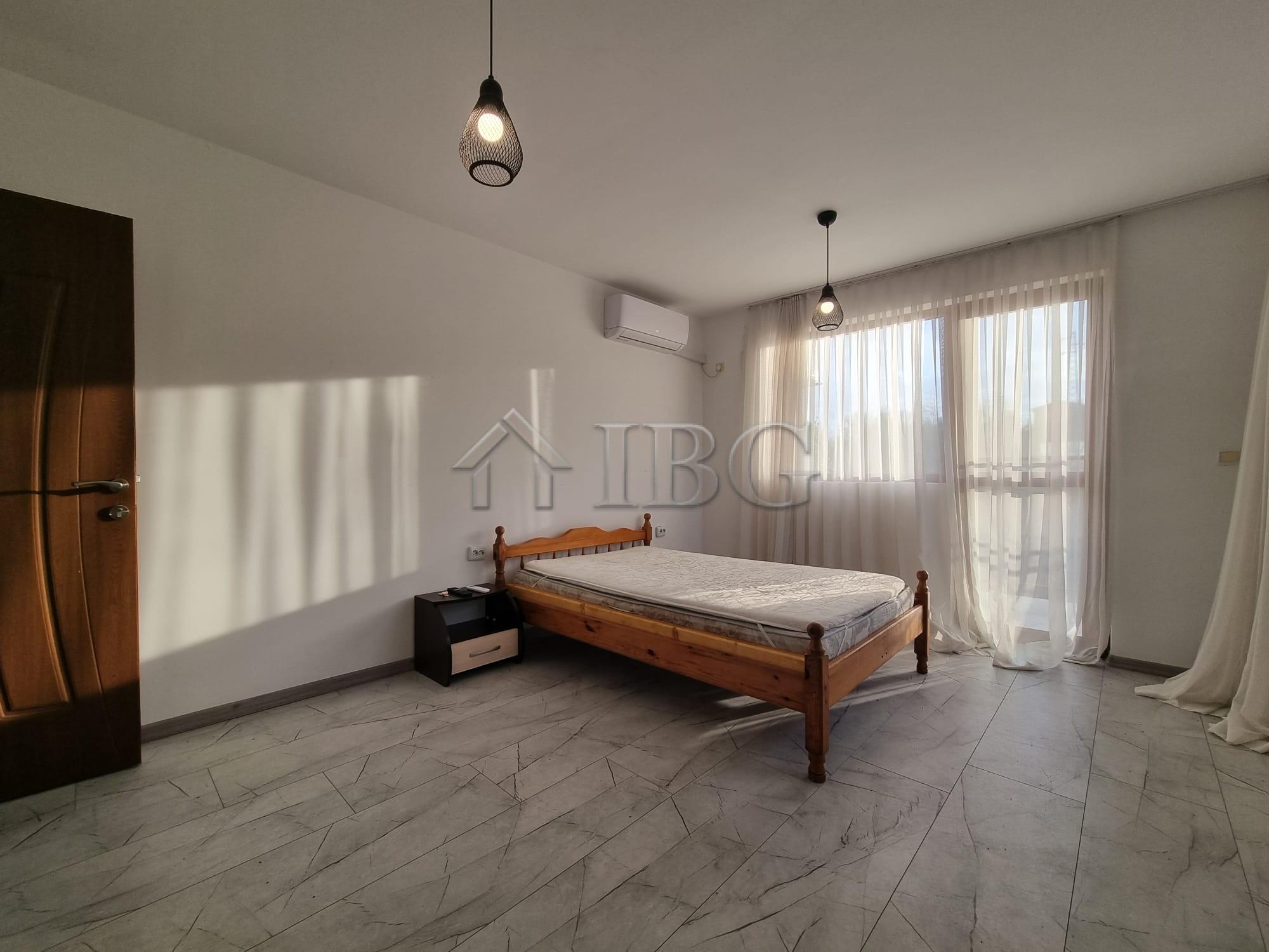 Two-story house in the village of Aleksandrovo, Burgas Region — photo 22 of 25
