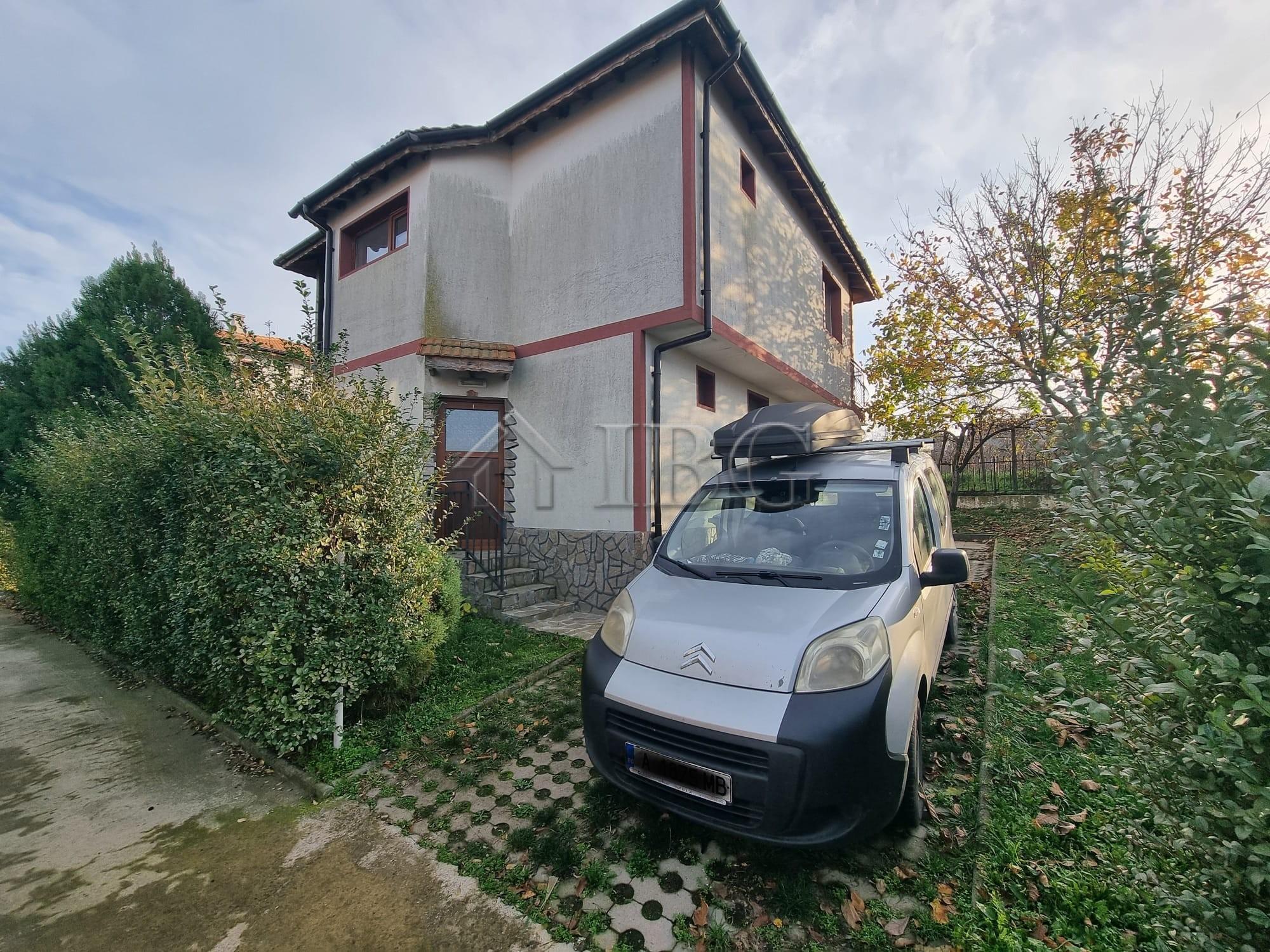 Two-story house in the village of Aleksandrovo, Burgas Region — photo 15 of 25