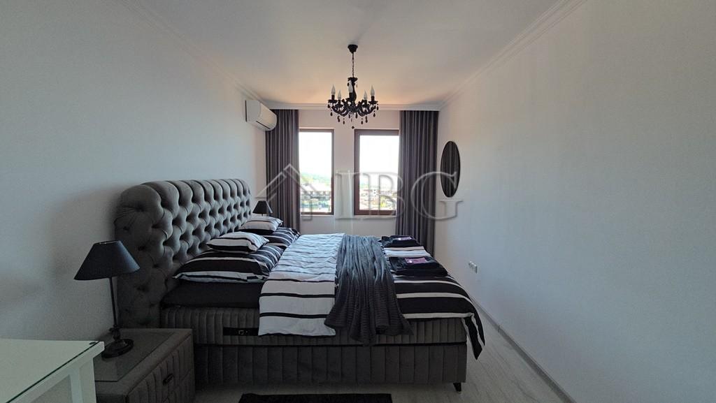 Luxury Two-Bedroom Apartment for Sale in Etara 4 Complex, Sveti Vlas — photo 9 of 13