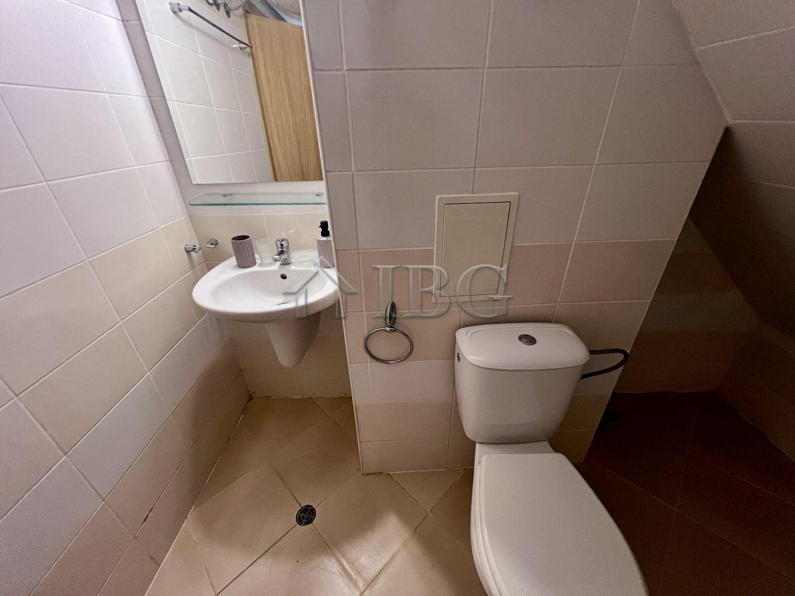 Cozy 1-Bedroom Apartment with Pool View in Dolce Vita 2, Sveti Vlas — photo 17 of 17