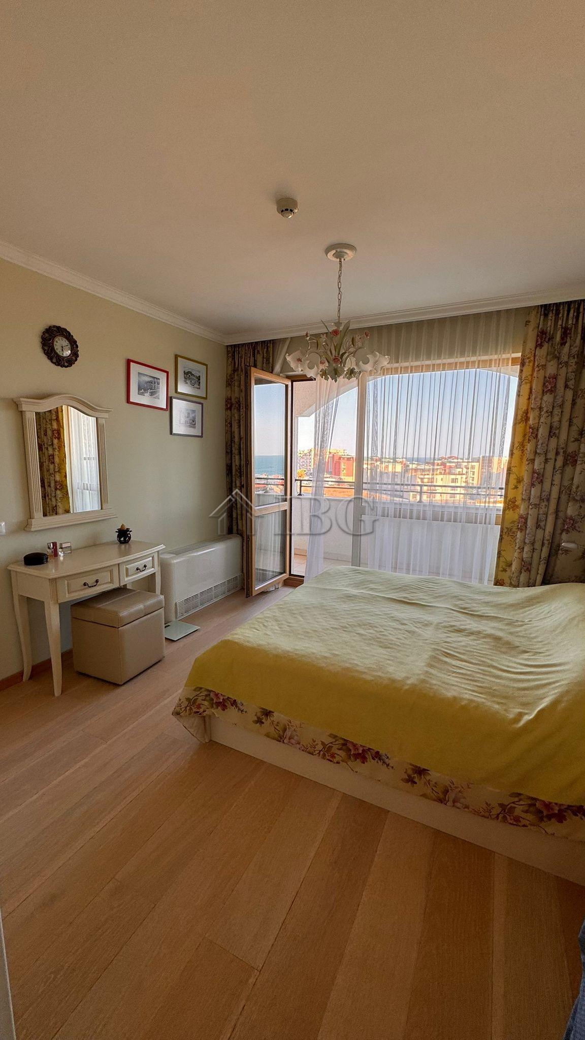 Two-Bedroom Apartment with Sea & Mountain View in Villa Florence, Sveti Vlas — photo 10 of 19