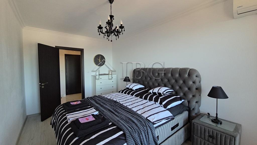 Luxury Two-Bedroom Apartment for Sale in Etara 4 Complex, Sveti Vlas — photo 11 of 13