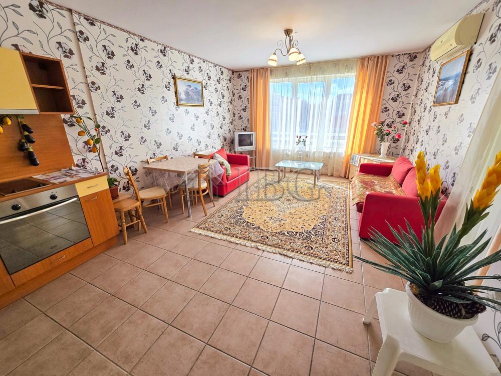 One-Bedroom Apartment in Sea Dreams Complex, Sunny Beach — photo 7 of 12