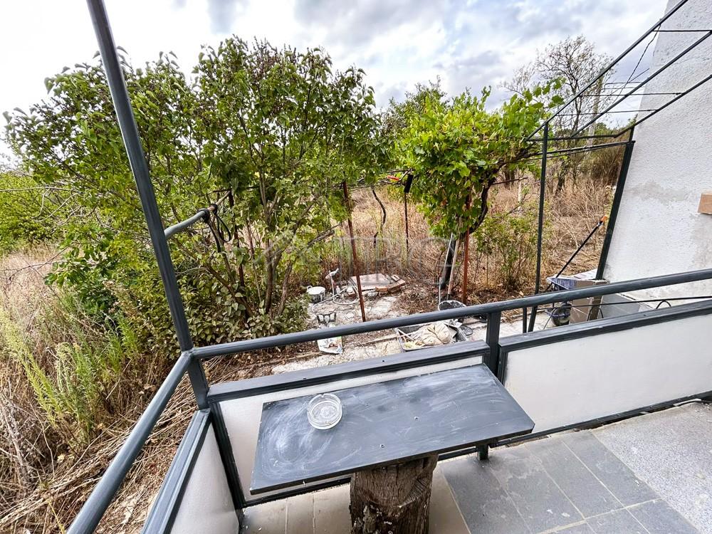 Renovated House with Large Plot — Village of Asparuhovo, 39 km from Burgas — photo 11 of 18