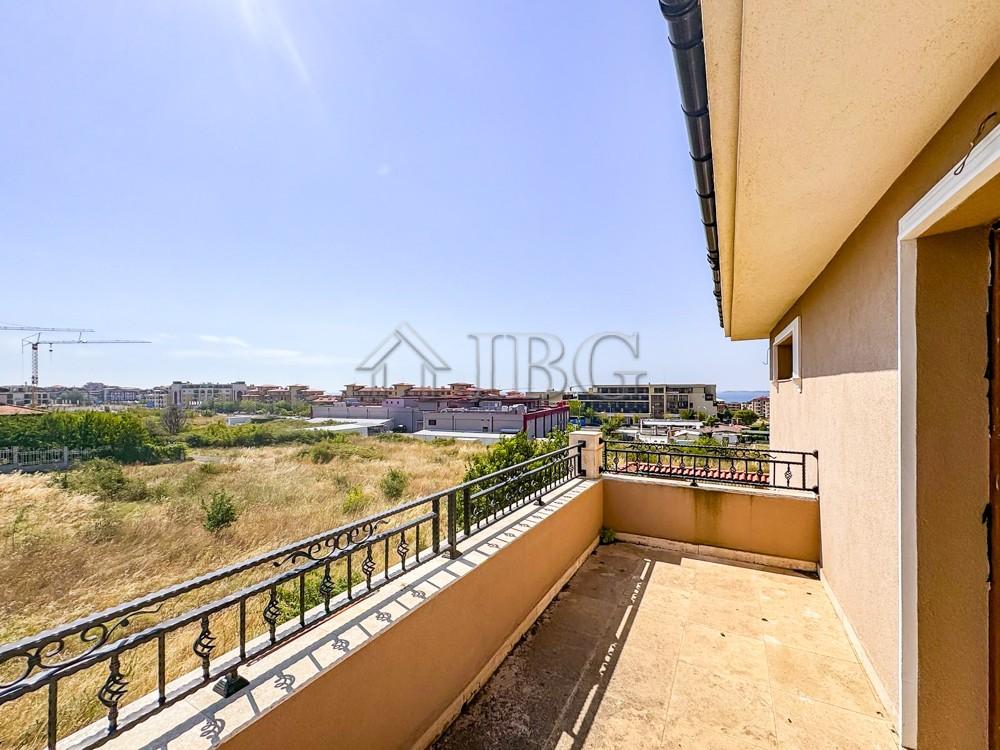 House with Pool and Sea View — Sveti Vlas — photo 12 of 23