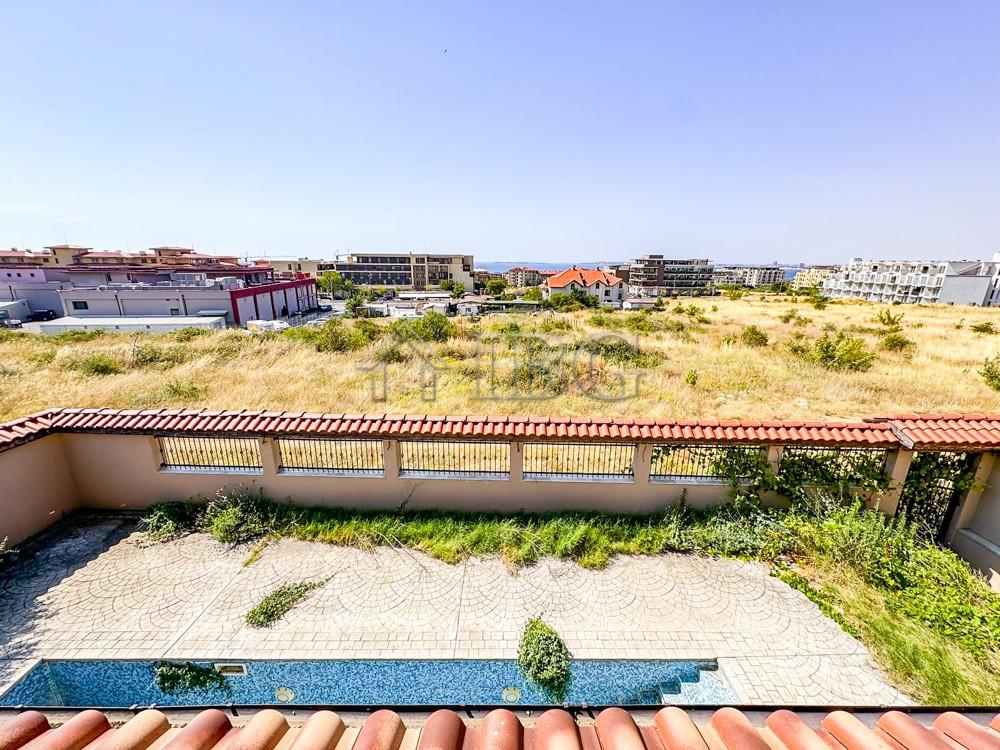 House with Pool and Sea View — Sveti Vlas — photo 11 of 23