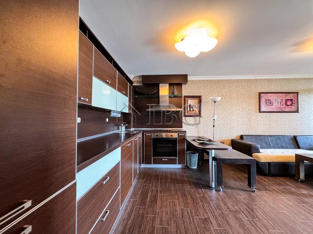 1-Bedroom Sea Front Apartment in Dolce Vita 2, Sveti Vlas — photo 12 of 18