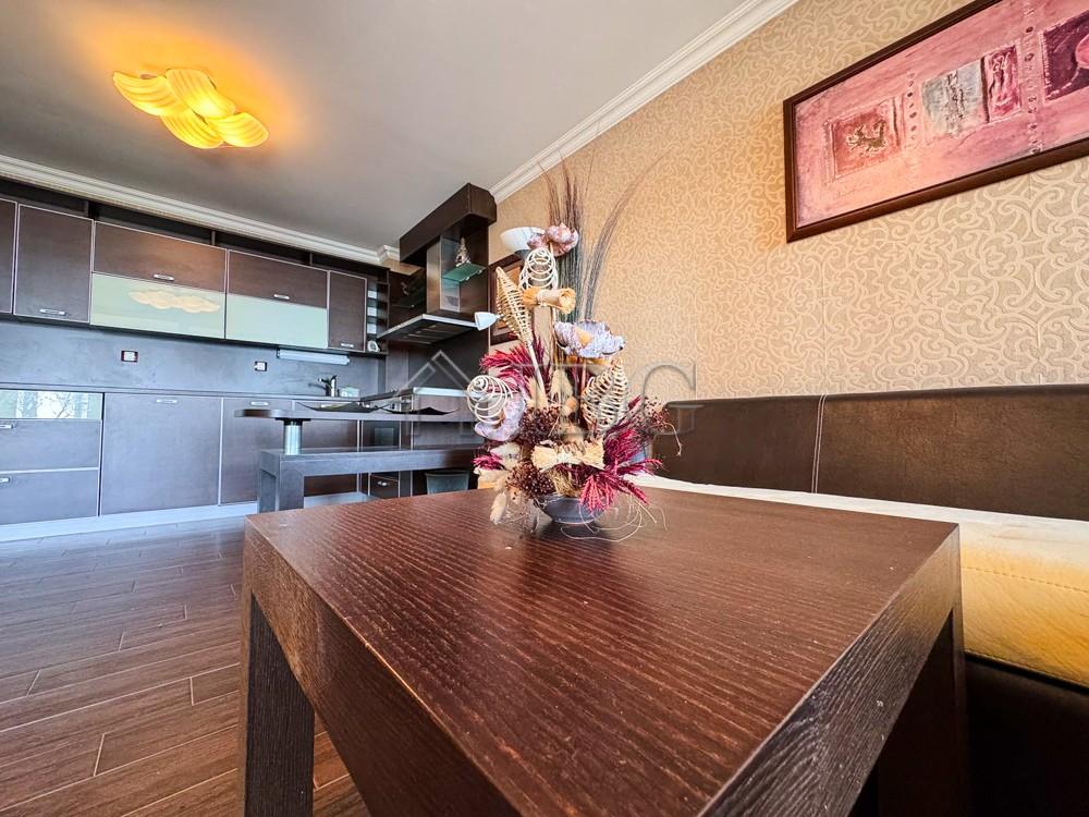1-Bedroom Sea Front Apartment in Dolce Vita 2, Sveti Vlas — photo 14 of 18