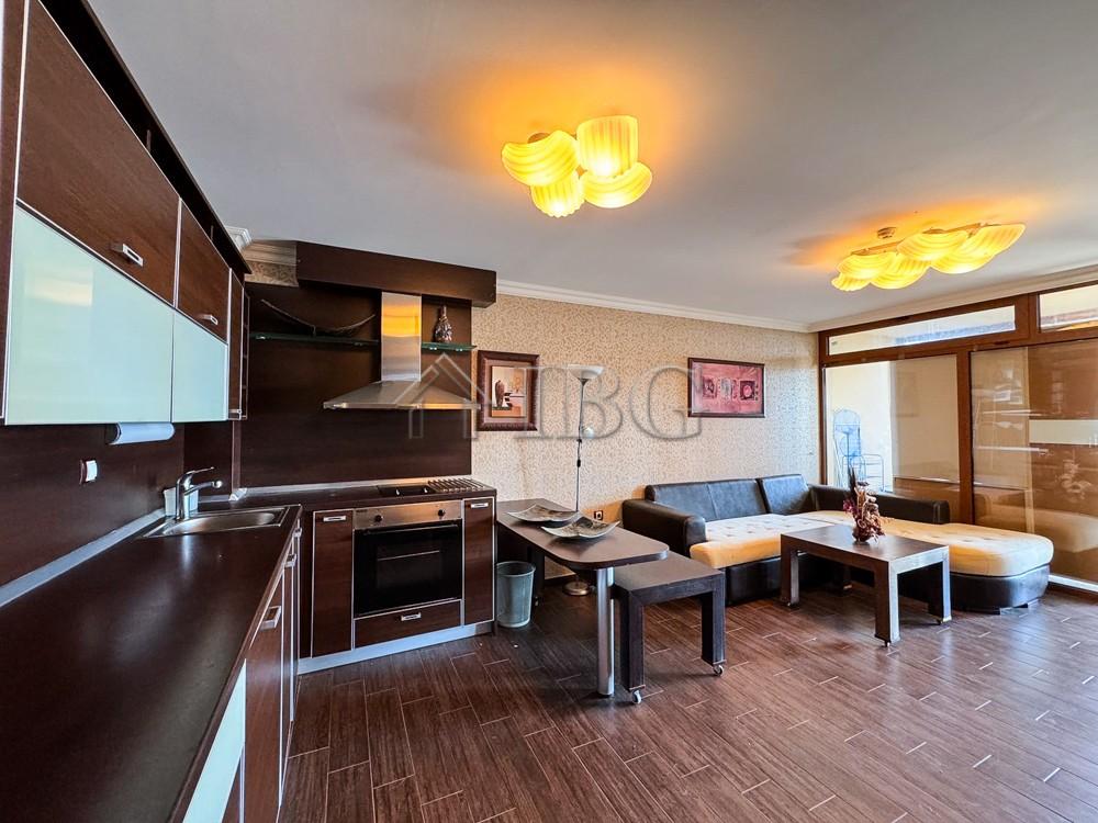 1-Bedroom Sea Front Apartment in Dolce Vita 2, Sveti Vlas — photo 13 of 18