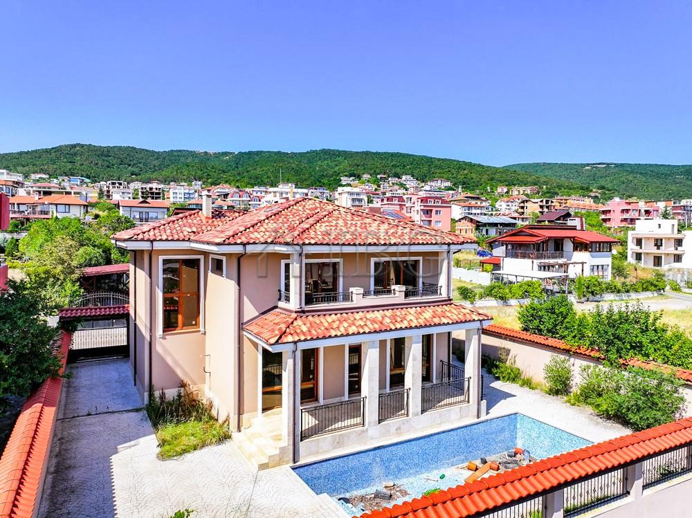 House with Pool and Sea View — Sveti Vlas — photo 4 of 23