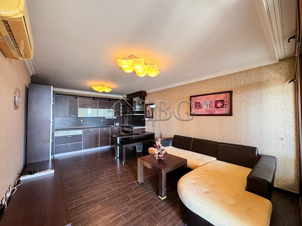 1-Bedroom Sea Front Apartment in Dolce Vita 2, Sveti Vlas — photo 11 of 18