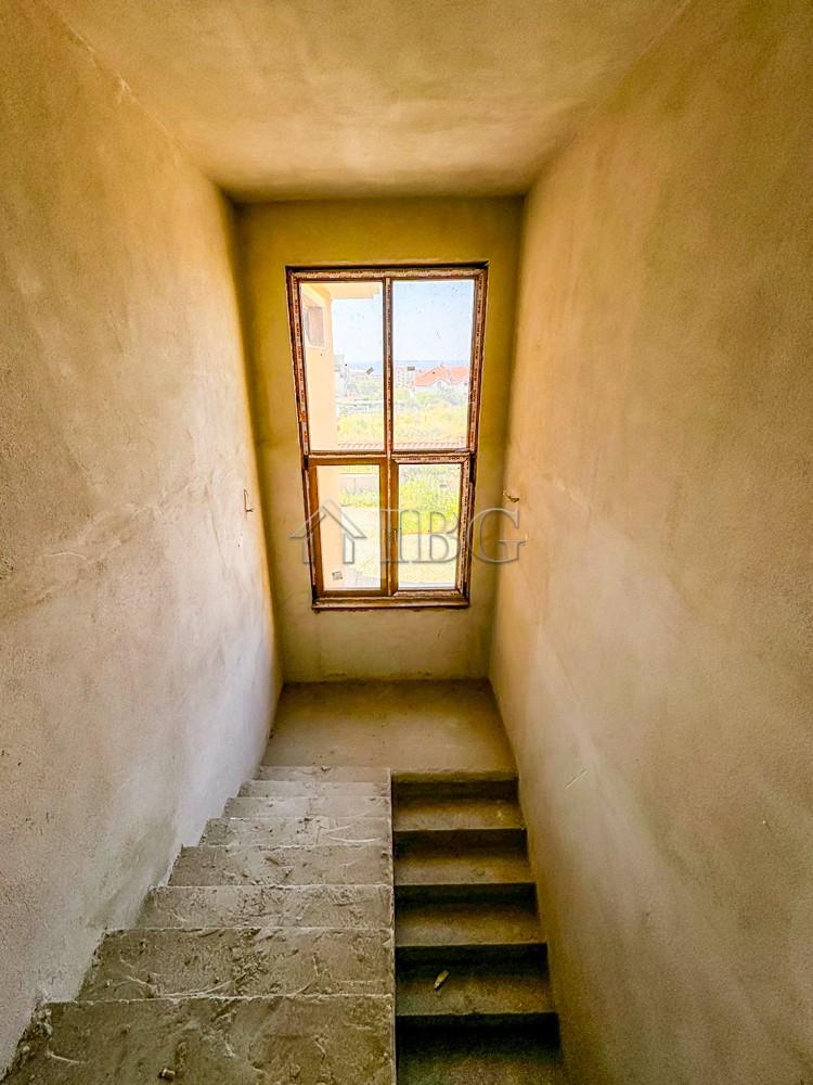House with Pool and Sea View — Sveti Vlas — photo 22 of 23