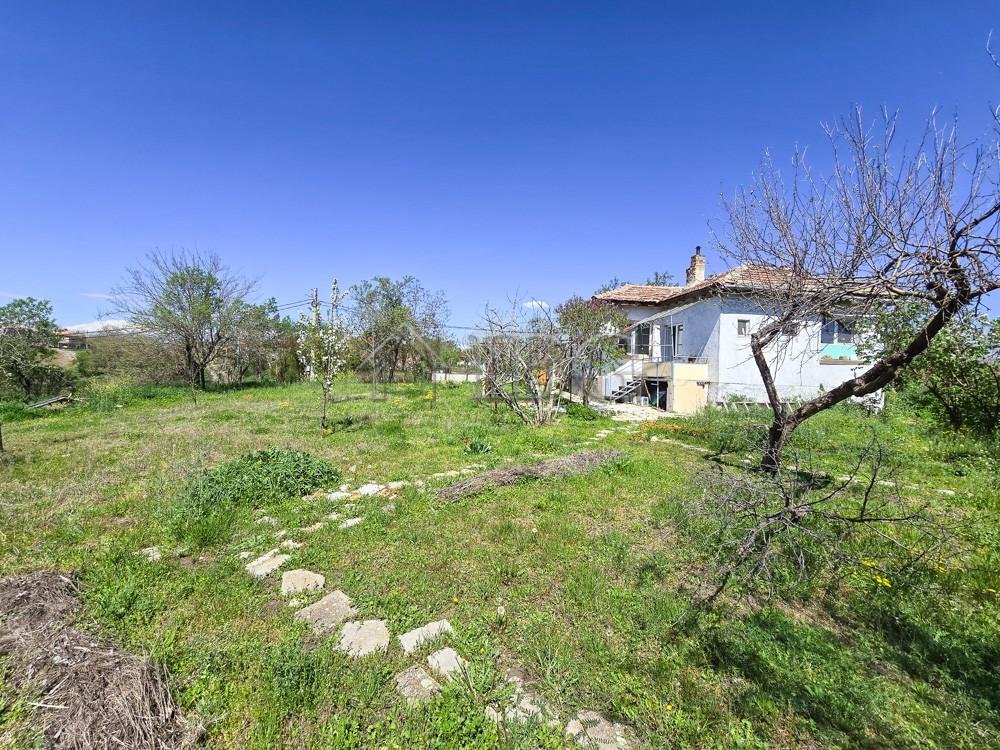 Renovated House with Large Plot — Village of Asparuhovo, 39 km from Burgas — photo 6