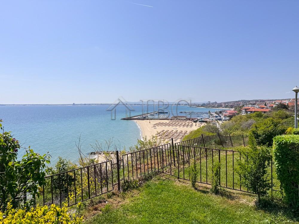 1-Bedroom Sea Front Apartment in Dolce Vita 2, Sveti Vlas — Sveti Vlas
