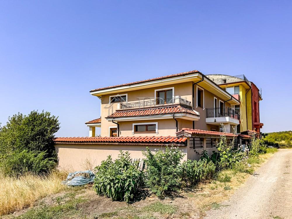 House with Pool and Sea View — Sveti Vlas — photo 7 of 23