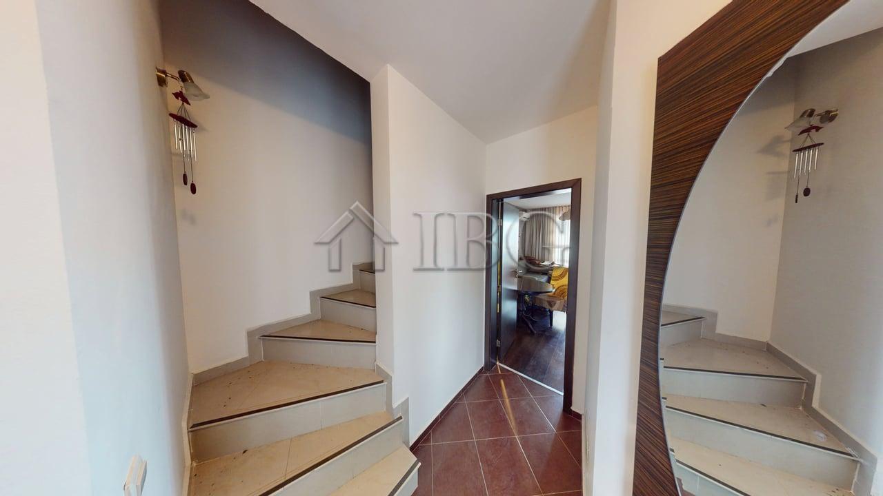 Two-Story Maisonette in Imperial Heights Complex, Kosharitsa — photo 23 of 25