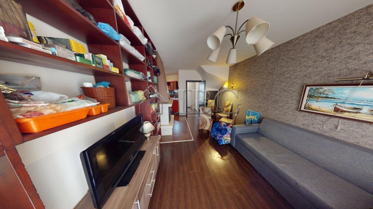Two-Story Maisonette in Imperial Heights Complex, Kosharitsa — photo 10 of 25