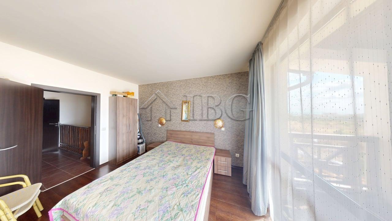 Two-Story Maisonette in Imperial Heights Complex, Kosharitsa — photo 16 of 25