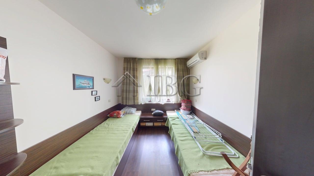 Two-Story Maisonette in Imperial Heights Complex, Kosharitsa — photo 19 of 25