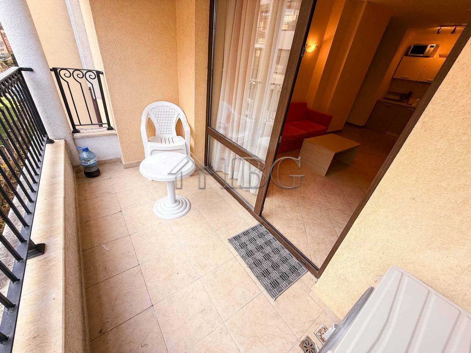 Apartment with One Bedroom Royal Sun, Sunny Beach — photo 9 of 25
