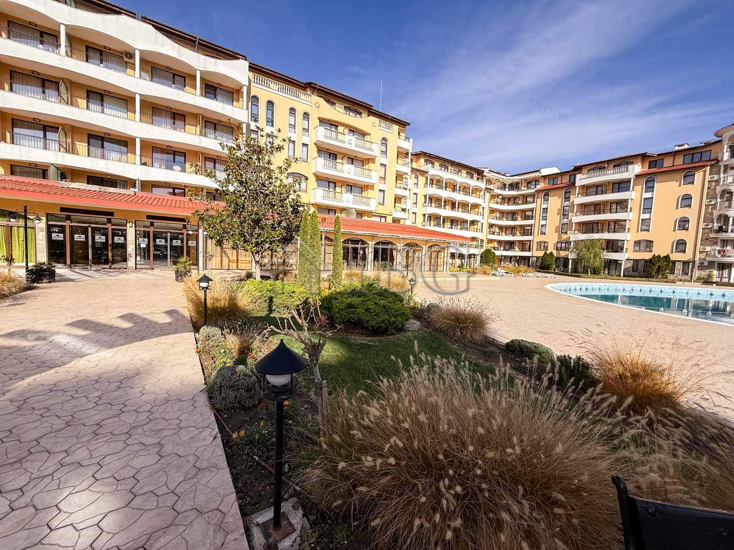 Apartment with 2 Bedrooms and 2 Bathrooms Royal Sun Complex, Sunny Beach — photo 19 of 23