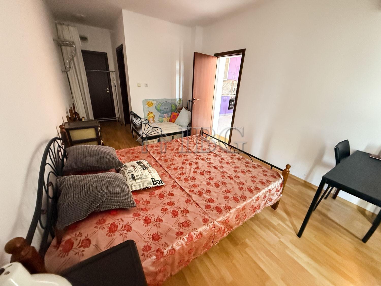 Furnished 2-Room Apartment for Sale Sunny Day 6, 3 km to Sunny Beach — photo 8 of 16