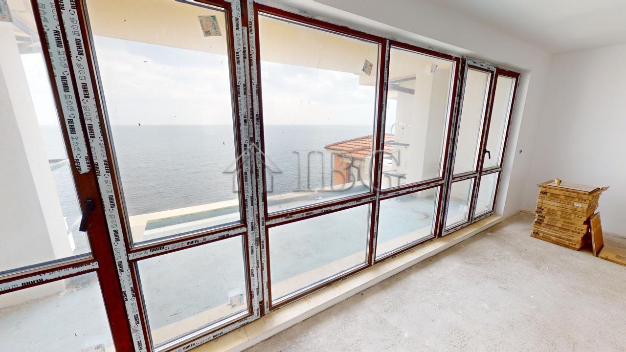 2-Bedroom Apartment with Sea View in Villa Metara, Ravda — photo 16 of 25