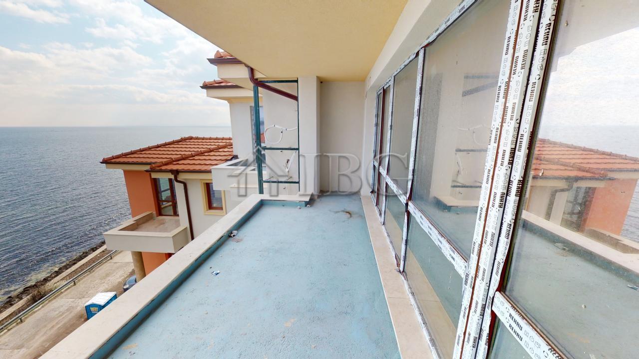 2-Bedroom Apartment with Sea View in Villa Metara, Ravda — photo 5 of 25