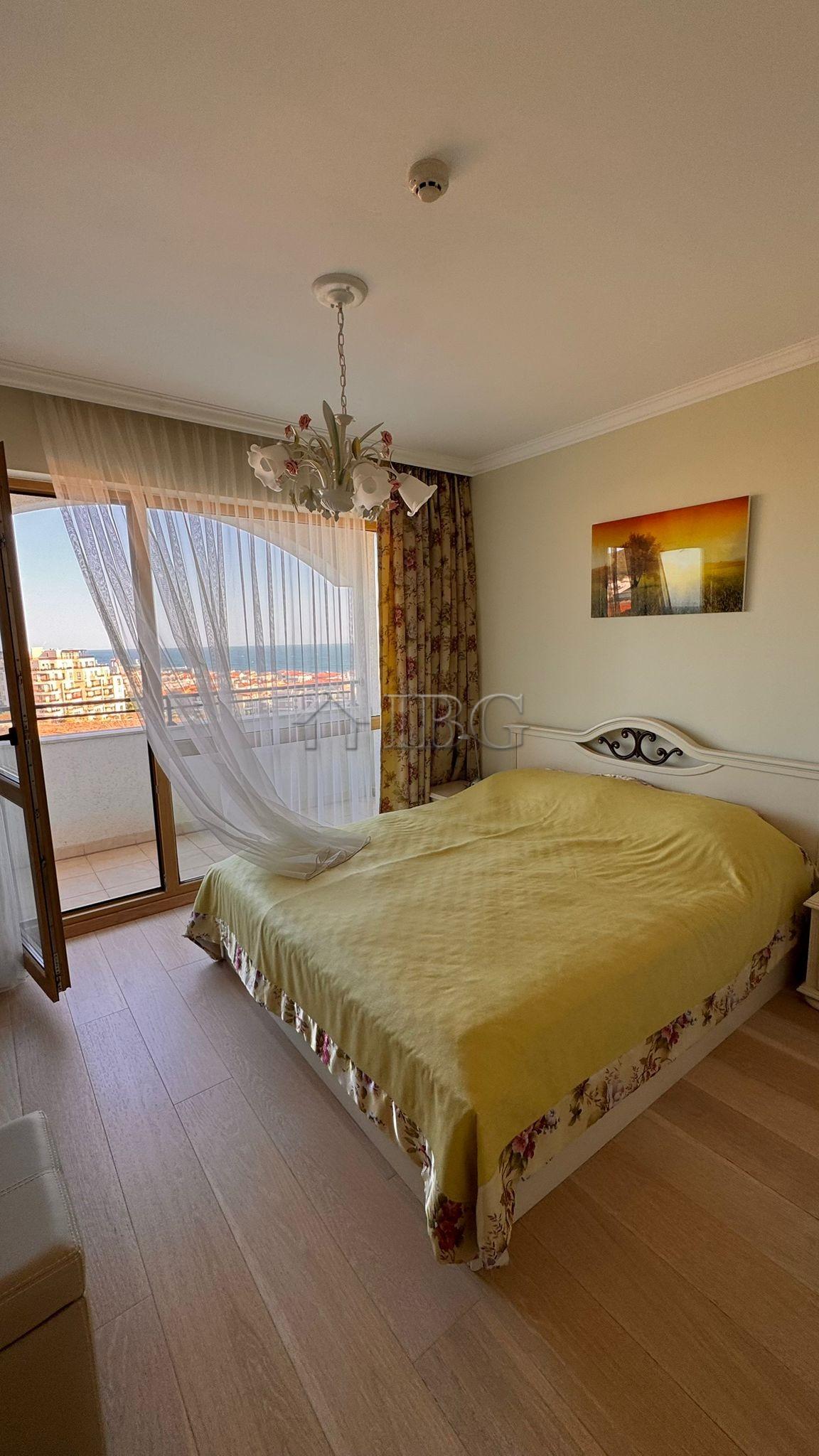 Two-Bedroom Apartment with Sea & Mountain View in Villa Florence, Sveti Vlas — photo 11 of 19