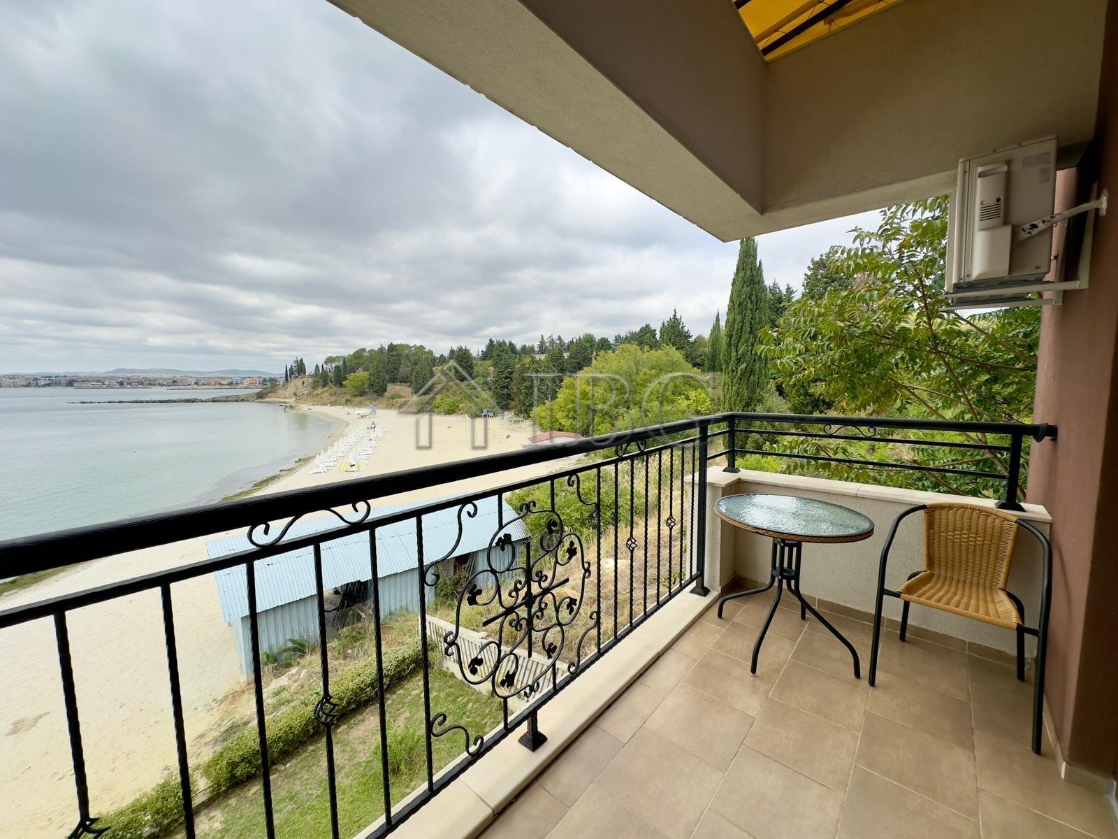 Luxury 3-Room Apartment with Front Sea View First Line Akrotiria Beach, Nessebar — photo 25 of 25
