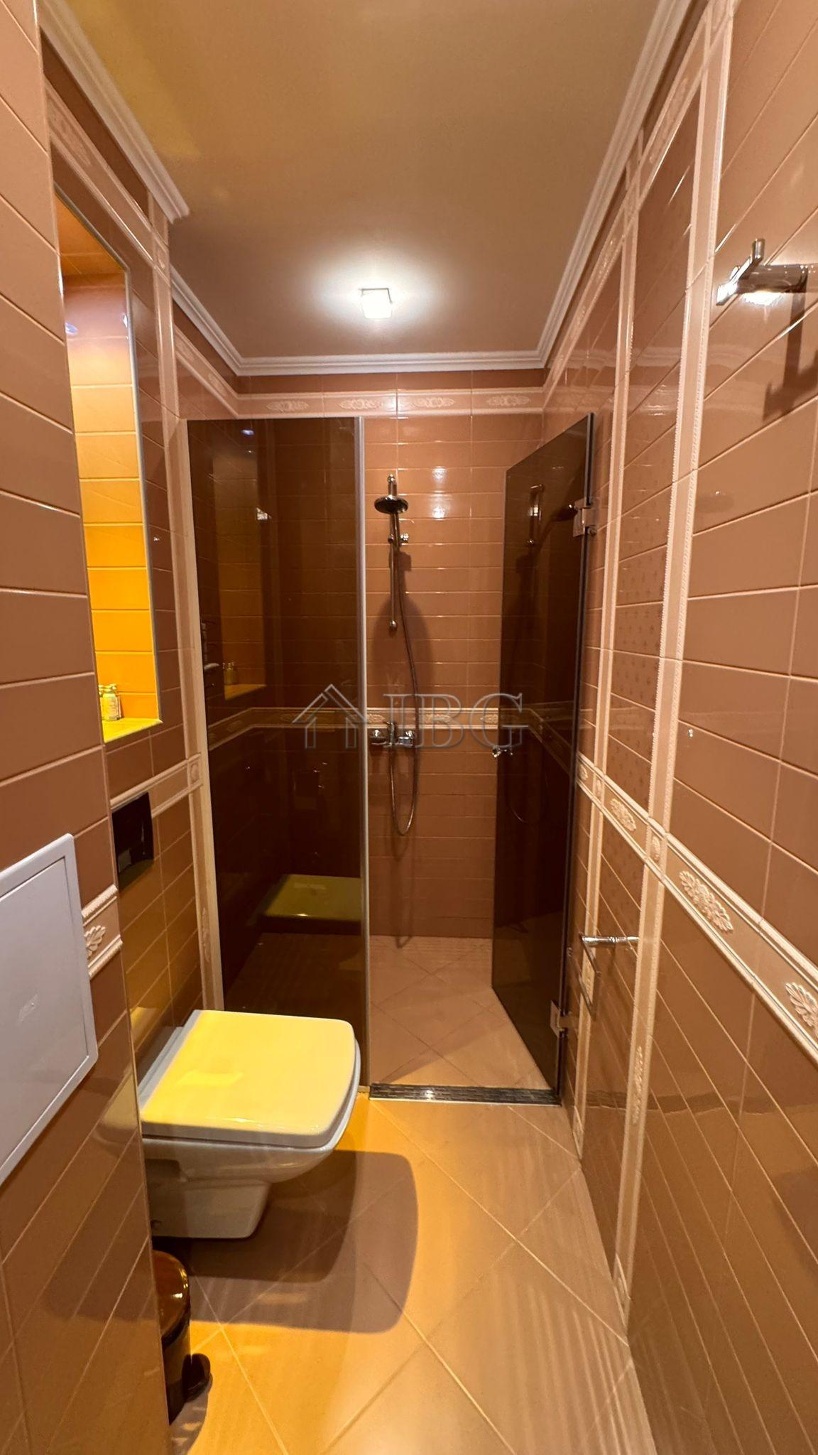 Two-Bedroom Apartment with Sea & Mountain View in Villa Florence, Sveti Vlas — photo 18 of 19