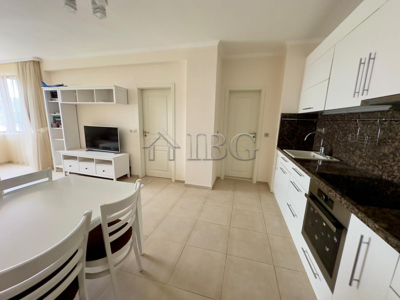 Luxury 3-Room Apartment with Front Sea View First Line Akrotiria Beach, Nessebar — photo 9 of 25