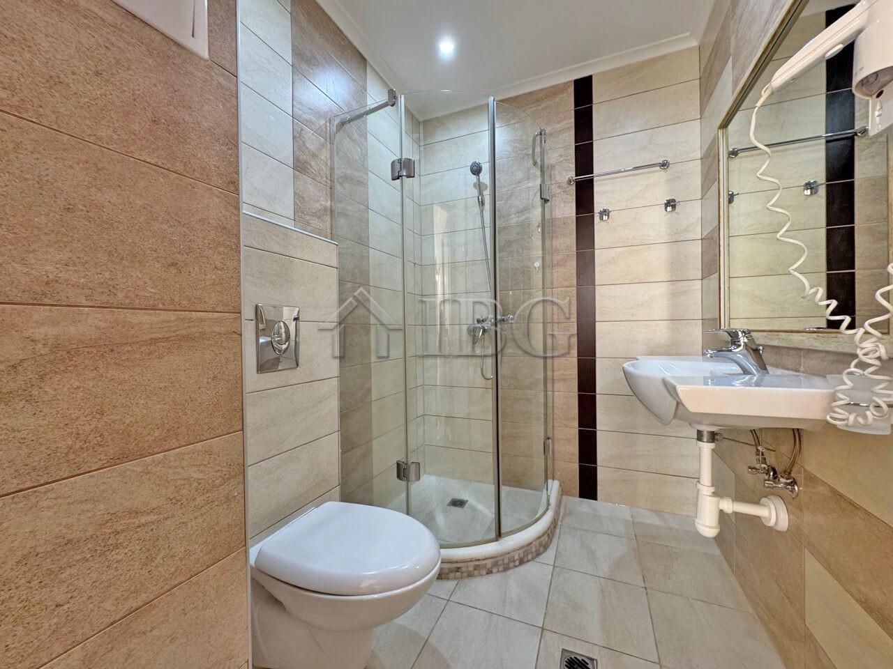 Bright 1-Bedroom Apartment with Pool View - Camelot, Sunny Beach — photo 13 of 13