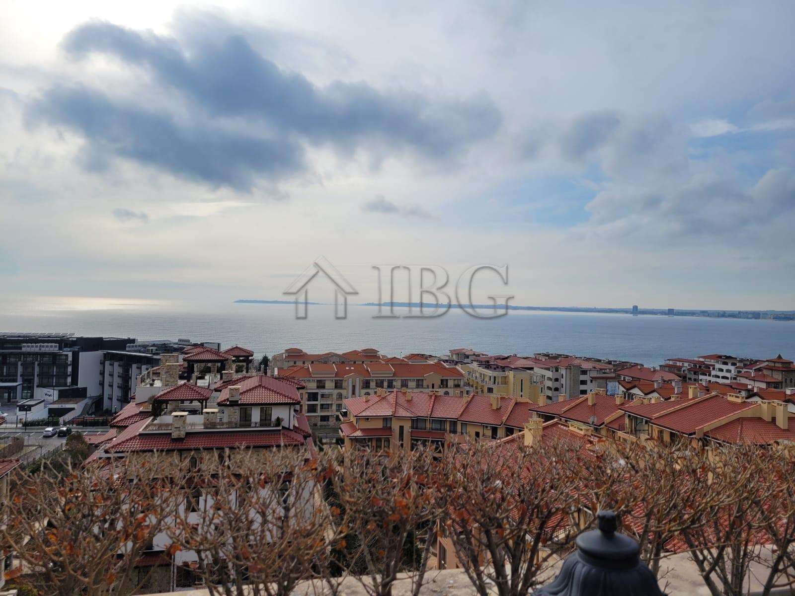 Luxurious Three-Level Maisonette with Sea Views in Arthur Complex, Sveti Vlas — photo 4 of 20
